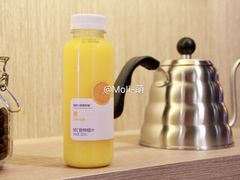 鲜榨橙汁-瑞幸咖啡(盛博广场店)