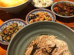 -老外婆本帮面(塔城路店)