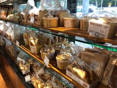 面包甜点陈列柜-苹果花园(桂林路店)