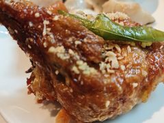 招牌脆皮蒜香鸡-莆田餐厅PUTIEN(金融街购物中心店)