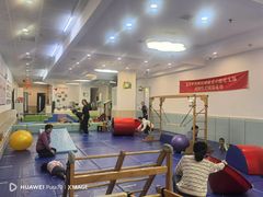 -澳洲袋鼠早教(金辉环球广场店)