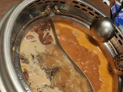 辣锅加番茄锅-快乐小羊·内蒙牛羊肉火锅(流花中心店)