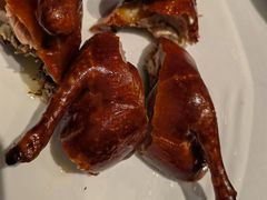 玻璃脆皮乳鸽皇-新雅粤菜馆(南京东路店)