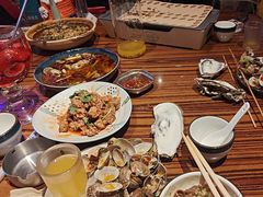 -蚝堡海鲜·威海菜·海肠捞饭·烧烤·亚洲吃蚝公司(幸福门店)
