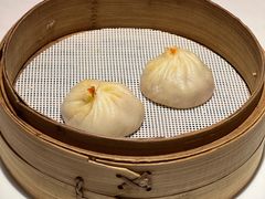 纯膏黄小笼包-蟹榭(静安寺晶品商场店)