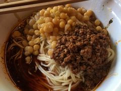 -东三里屯豌杂面