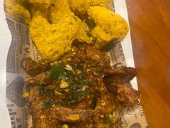 -BHC炸鸡(明洞总店)