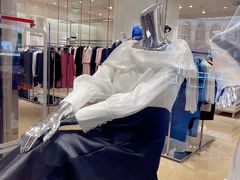 -王府井奥莱临潼小镇(临潼店)
