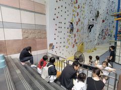 -山之巅攀岩馆(太古城店)