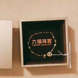 -六福珠寶(苏州人民商场店)