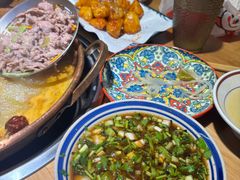 -洱火云南酸菜牛肉火锅(石景山当代商城店)