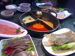 -热火朝天鲜切牛肉火锅(南强街巷店)