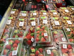 草莓-沃尔玛购物广场(广场路店)