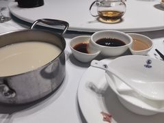 -红鼎豆捞·非遗鲍皇汤火锅(宝丰路店)