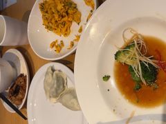 -关东小磨东北菜(上海长风大悦城店)