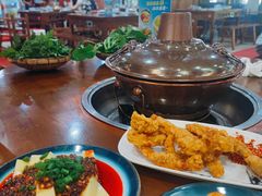 -岳记兴隆·青城腊排铜火锅(融创店)