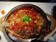 清江鱼-鸣记脆皮烤鱼·海鲜烤鱼(三八广场店)