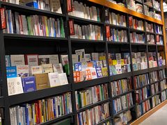 -西西弗书店&矢量咖啡(凯德晶萃广场店)