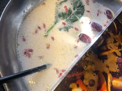 猪肚鸡锅底-湊湊火锅·茶憩(和平大悦城店)