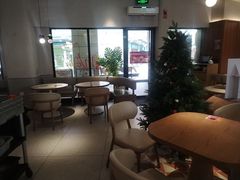 -必胜客(阿罗海店)