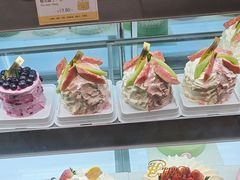 -罗森尼娜(德思勤店)