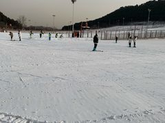 -十三陵雪世界滑雪场