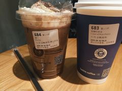 -瑞幸咖啡(青岛保利中心店)