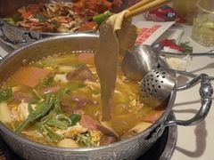 -七欣天香辣蟹火锅(闵行浦江欢乐颂店)