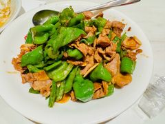 青椒炒美国黑猪肉-樂天皇朝(怡丰城店)