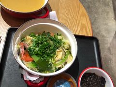 -小蛮椒麻辣烫·麻辣拌(静安店)