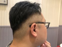 -PE SALON