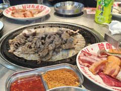 -哈哈碳都·牛肋条无限自助烤肉(台江万达店)