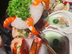 -弦月窗LUNETTE BY AMANDA(复兴路店)