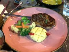 -SISTERS BAR RESTAURANT川意酒馆(嘉善老市H楼店)