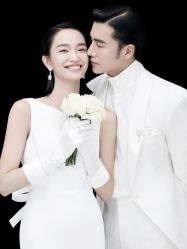 -至臻微拉婚纱摄影