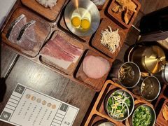 -银米·云南传统过桥米线(双廊黑金冠店)
