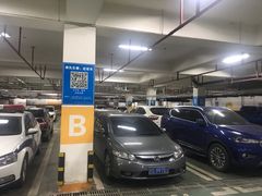 -成都东站-停车场