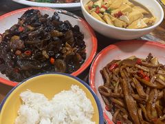 -老三样·美食研究中心(世贸路店)