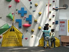 -龙景攀岩(海峡世茂广场店)