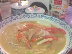 -霆记海鲜·只为这碗面(滨江店)