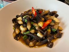 炒小黑鸡枞-半山腰·云南菜(侨福芳草地店)