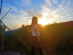 -鬼笑石后山停车场
