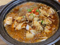 -极有家小鱼小鸡石锅煲(佳兆业店)