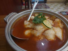 冬阴功汤清汤无骨鱼片-曼谷食堂·泰国家庭料理(丹桂路店)
