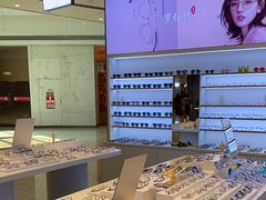 -罗伯特眼镜·蔡司官方授权(前海桂湾店)