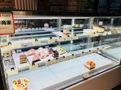 面包甜点陈列柜-老鼎丰(靖宇街总店)