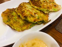 西葫芦饼配酸奶-TUK土耳其餐厅·下午茶(卢湾店)