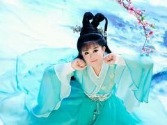 -九月鹰飞汉服摄影工作室