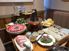 -额尔敦传统涮.冰煮羊火锅(乌兰察布体育场店)