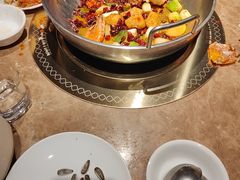 -七欣天香辣蟹火锅(上海银亿滨江店)